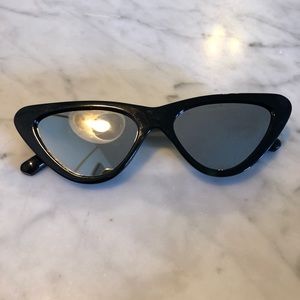 Mirriored cat eye sunglasses